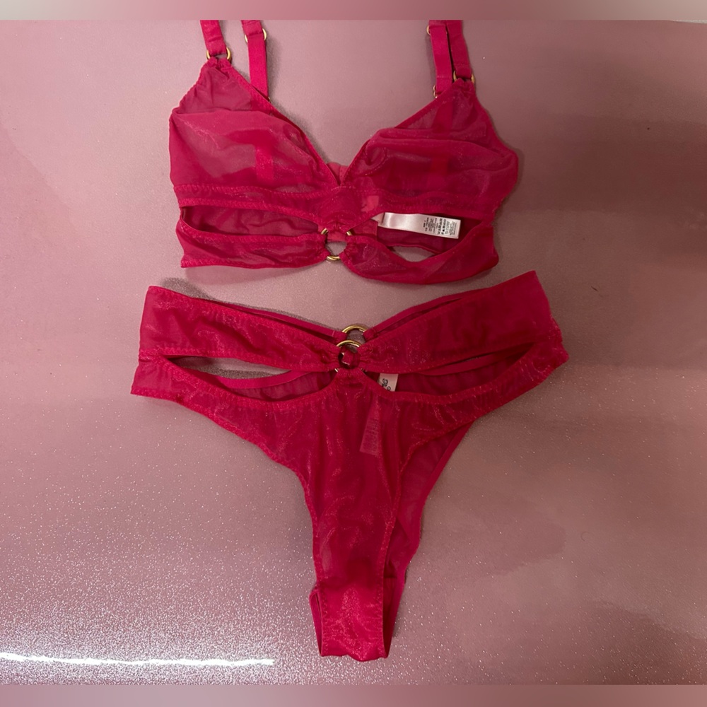 Agent Provocateur bra and panty Set size 4 - Picture 2 of 10
